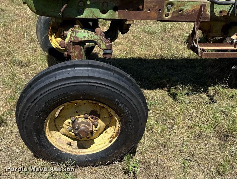 image for item DZ4216 John Deere 4010 tractor