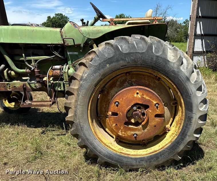 image for item DZ4216 John Deere 4010 tractor