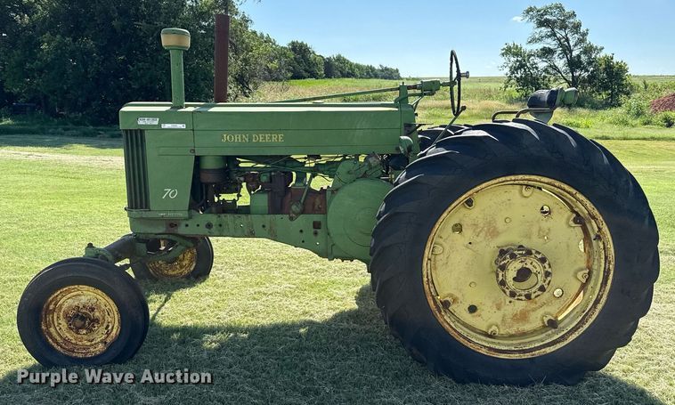 image for item DZ8584 John Deere 70 tractor