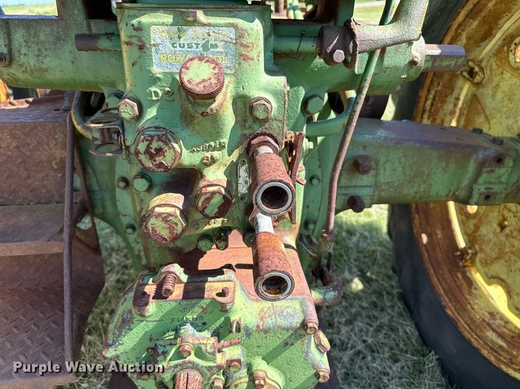 image for item DZ8584 John Deere 70 tractor