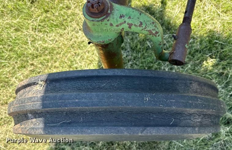 image for item DZ8584 John Deere 70 tractor