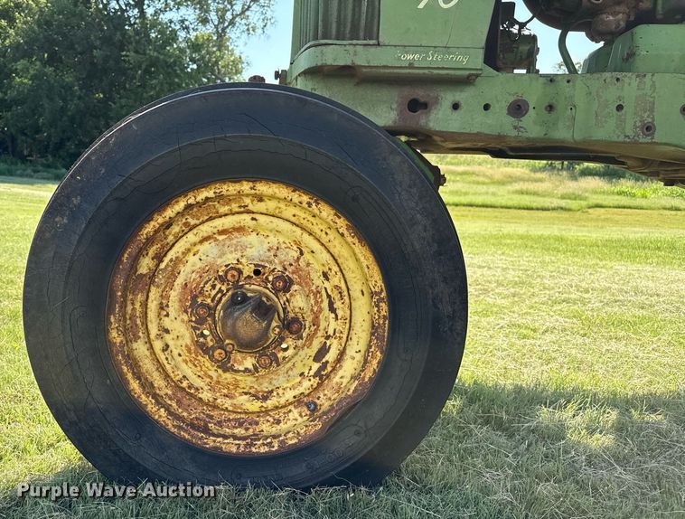 image for item DZ8584 John Deere 70 tractor