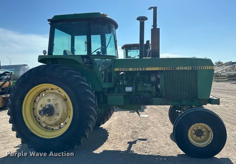 image for item EB2736 1978 John Deere 4640R tractor