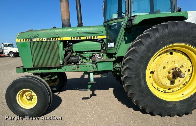 image for item EB2736 1978 John Deere 4640R tractor