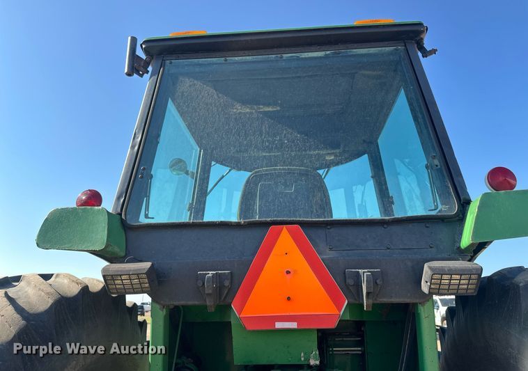 image for item EB2736 1978 John Deere 4640R tractor