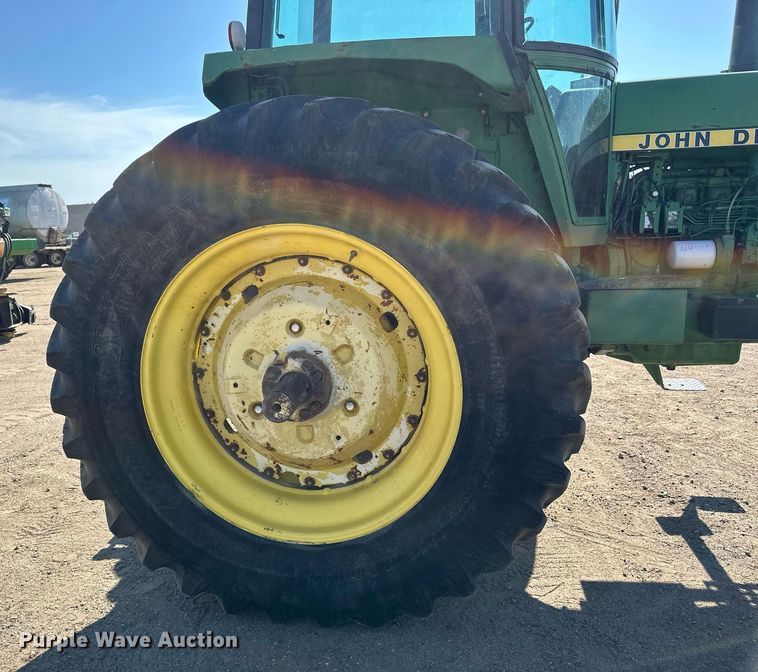 image for item EB2736 1978 John Deere 4640R tractor