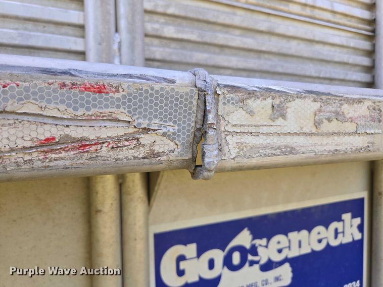 image for item ED2136 2011 Gooseneck 11-24x6'8