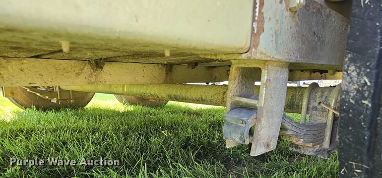 image for item ED2136 2011 Gooseneck 11-24x6'8