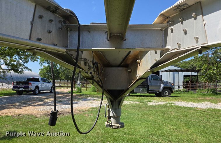 image for item ED2136 2011 Gooseneck 11-24x6'8