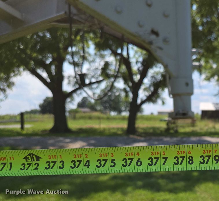 image for item ED2136 2011 Gooseneck 11-24x6'8