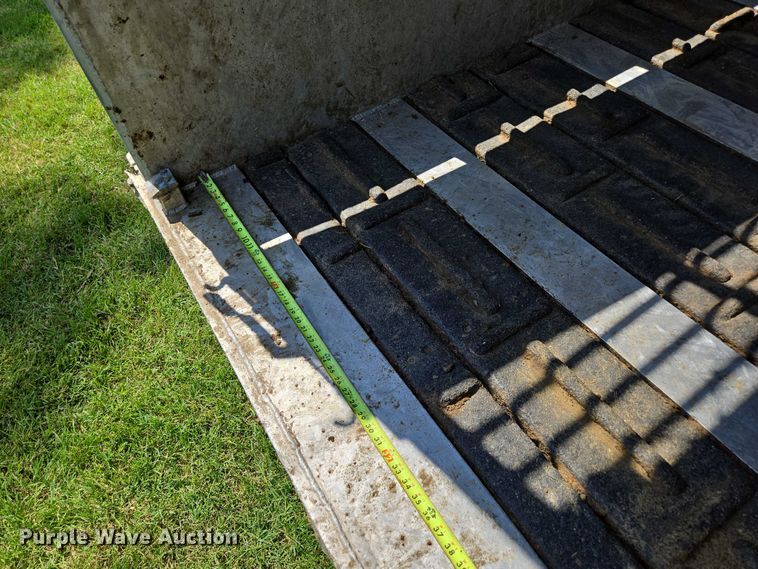 image for item ED2136 2011 Gooseneck 11-24x6'8