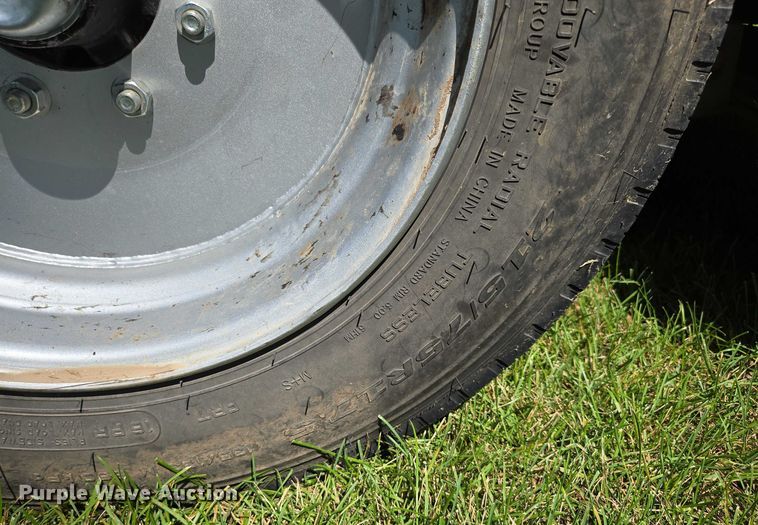 image for item ED2136 2011 Gooseneck 11-24x6'8