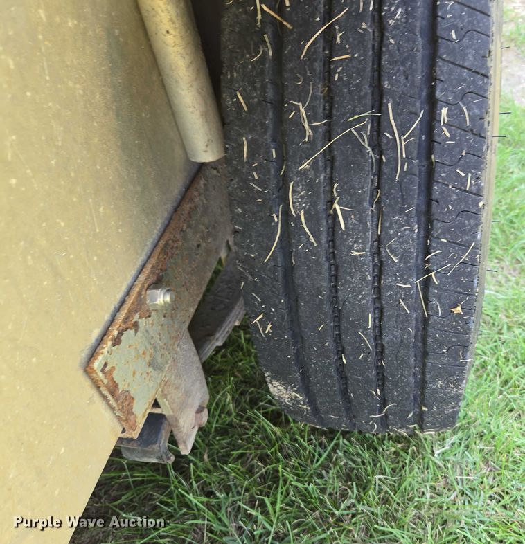 image for item ED2136 2011 Gooseneck 11-24x6'8