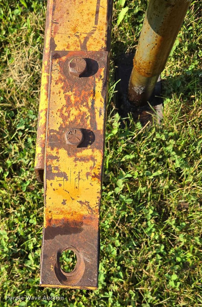 image for item EF1769 New Holland hay rake