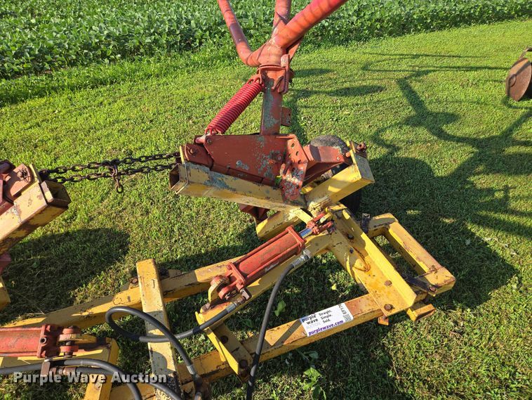 image for item EF1769 New Holland hay rake