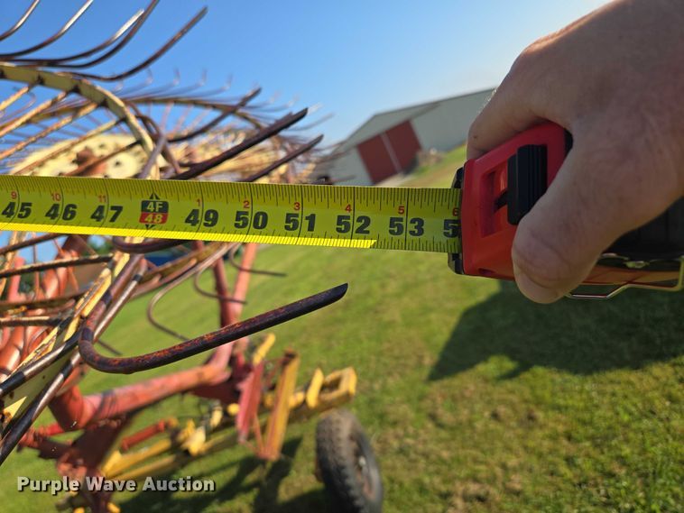 image for item EF1769 New Holland hay rake