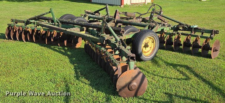 image for item EF1770 John Deere BW double off-set disk