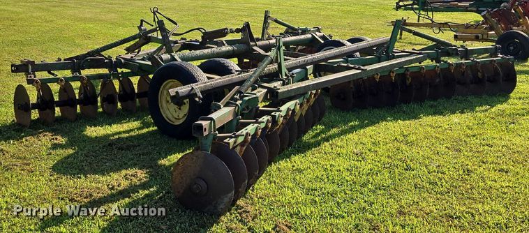 image for item EF1770 John Deere BW double off-set disk