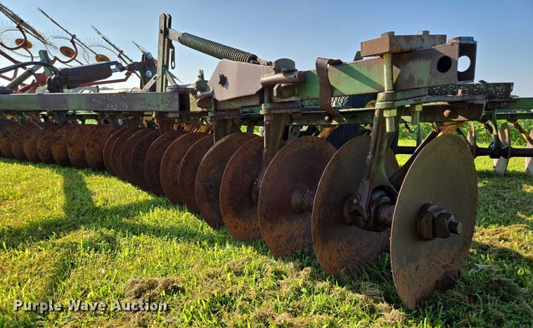 image for item EF1770 John Deere BW double off-set disk