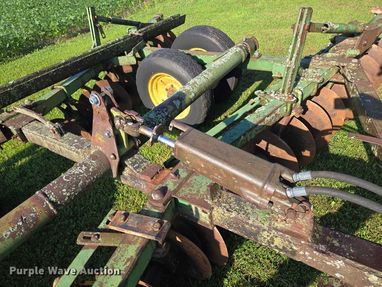 image for item EF1770 John Deere BW double off-set disk