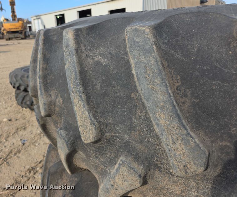 image for item EK5440 (2) Firestone 24.5-32 tires and wheels