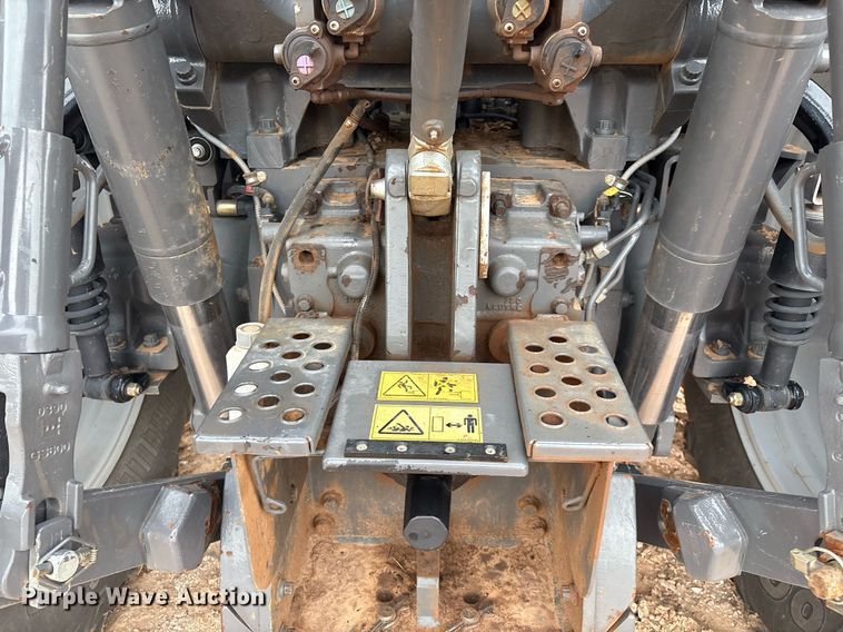 image for item EL2165 2016 Massey Ferguson 7720 MFWD tractor