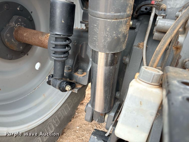 image for item EL2165 2016 Massey Ferguson 7720 MFWD tractor