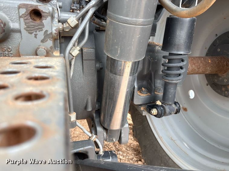 image for item EL2165 2016 Massey Ferguson 7720 MFWD tractor