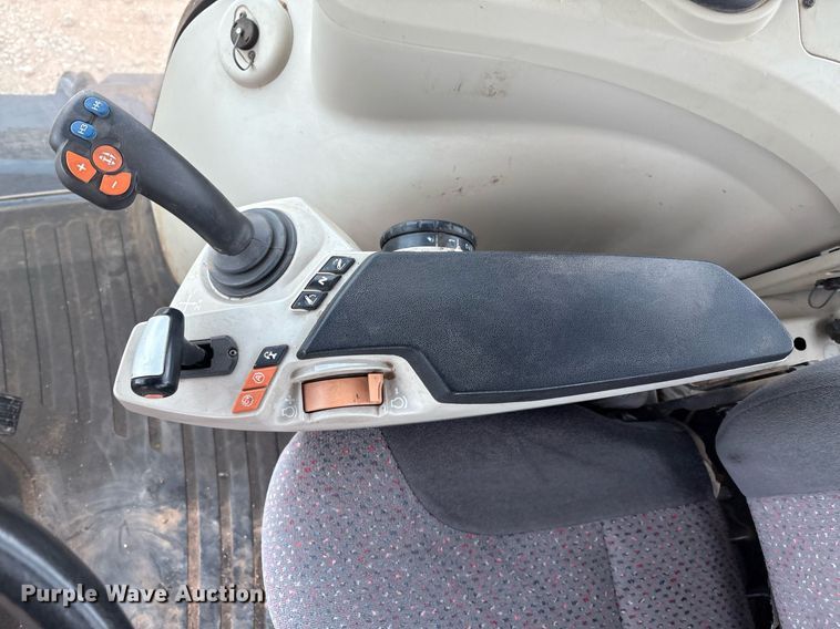 image for item EL2165 2016 Massey Ferguson 7720 MFWD tractor