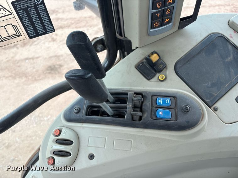 image for item EL2165 2016 Massey Ferguson 7720 MFWD tractor