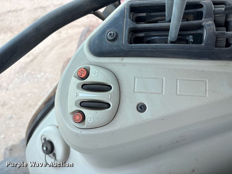 image for item EL2165 2016 Massey Ferguson 7720 MFWD tractor