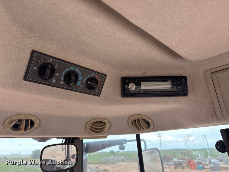 image for item EL2165 2016 Massey Ferguson 7720 MFWD tractor