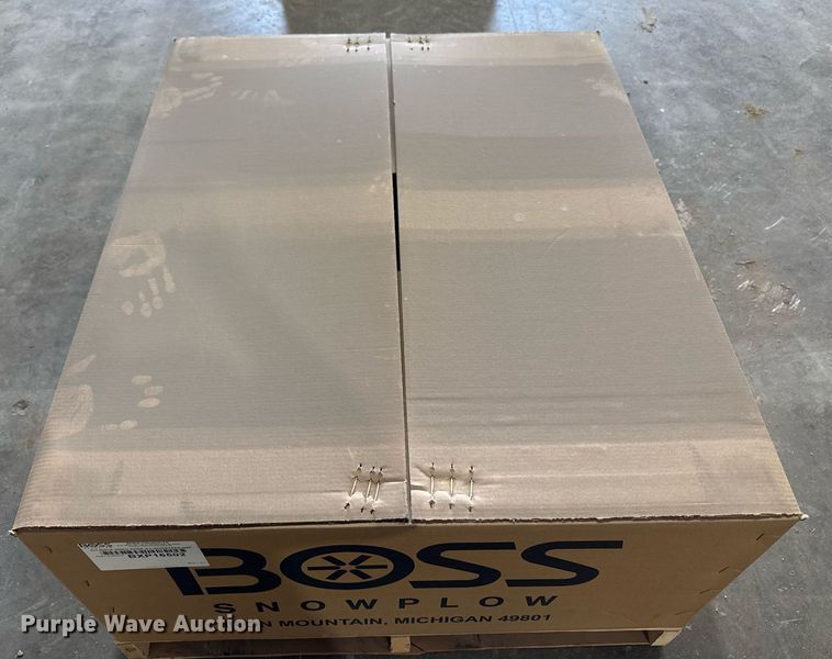 image for item EM2115 Boss 8