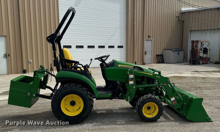 image for item EM2117 2023 John Deere 2025R MFWD tractor