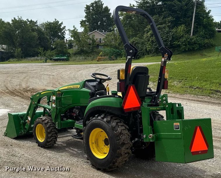 image for item EM2117 2023 John Deere 2025R MFWD tractor