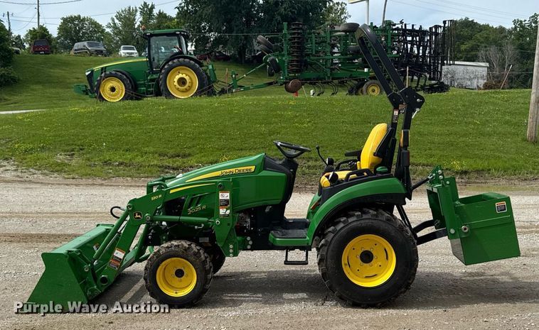 image for item EM2117 2023 John Deere 2025R MFWD tractor