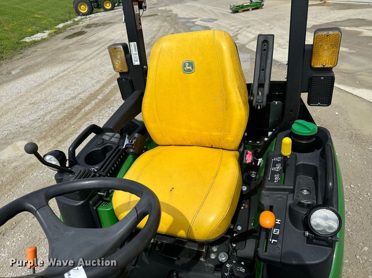 image for item EM2117 2023 John Deere 2025R MFWD tractor