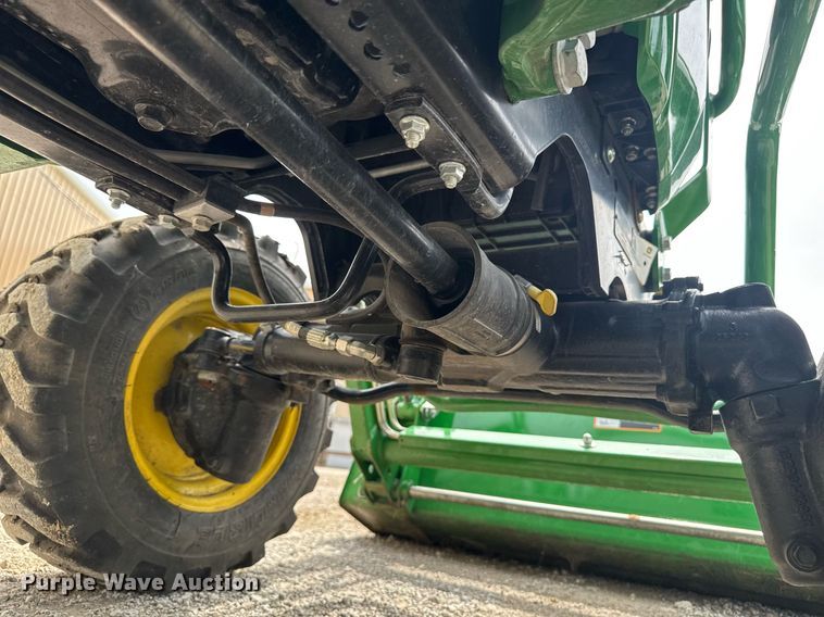 image for item EM2117 2023 John Deere 2025R MFWD tractor