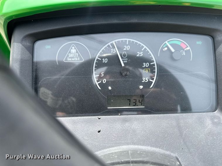 image for item EM2117 2023 John Deere 2025R MFWD tractor