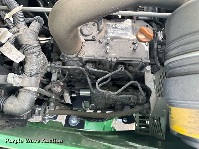 image for item EM2117 2023 John Deere 2025R MFWD tractor