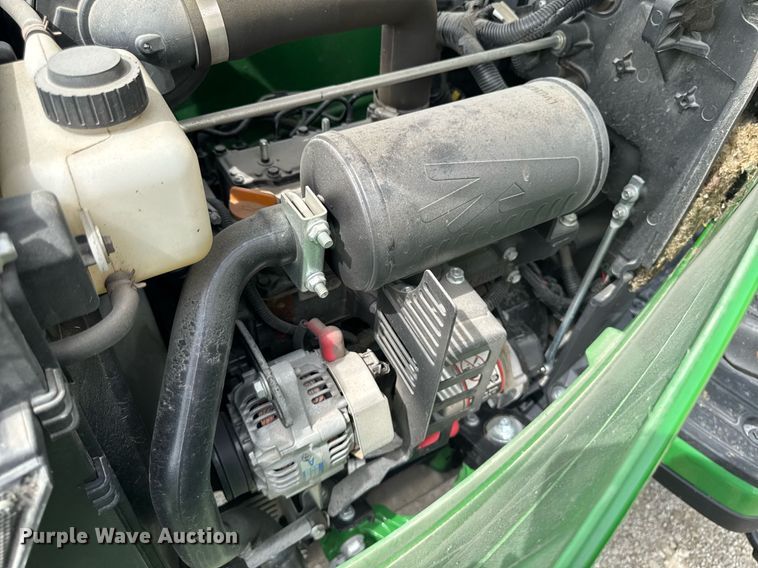 image for item EM2117 2023 John Deere 2025R MFWD tractor