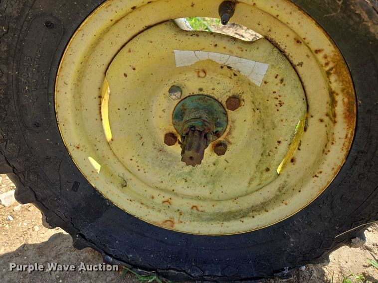 image for item EN2014 John Deere 660 hay rake