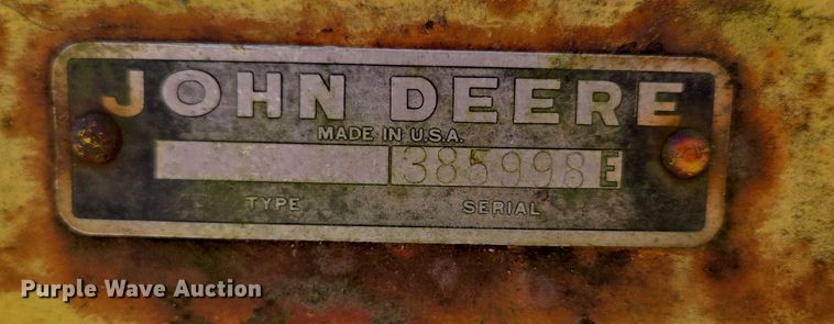 image for item EN2014 John Deere 660 hay rake