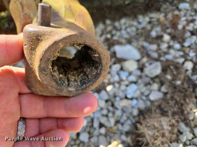 image for item EN2016 Bush Hog FH188-01 flail mower