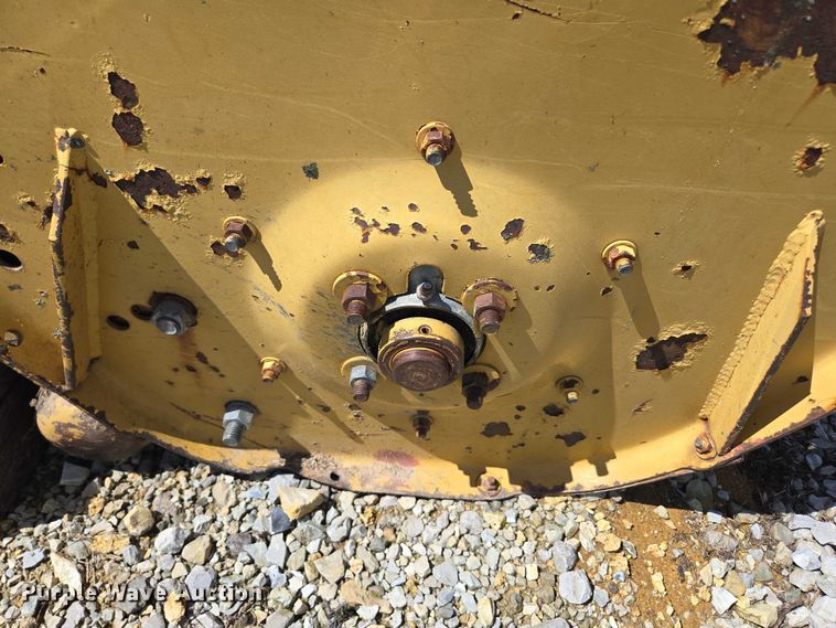 image for item EN2016 Bush Hog FH188-01 flail mower