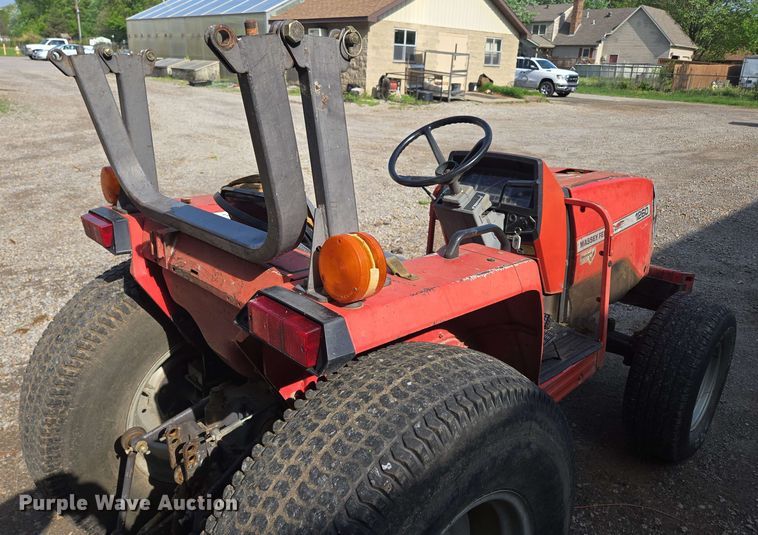 image for item EN3655 1994 Massey Ferguson 1260 MFWD tractor