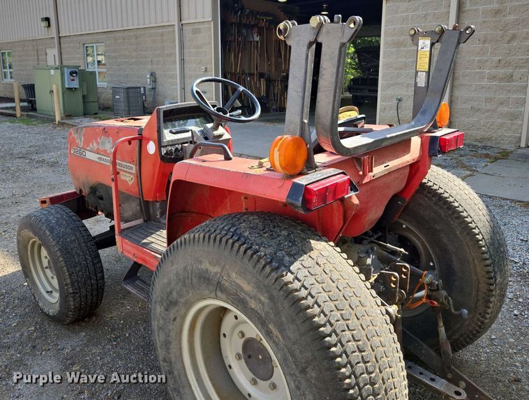 image for item EN3655 1994 Massey Ferguson 1260 MFWD tractor
