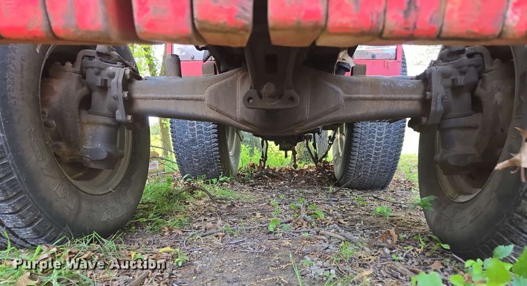 image for item EN3655 1994 Massey Ferguson 1260 MFWD tractor