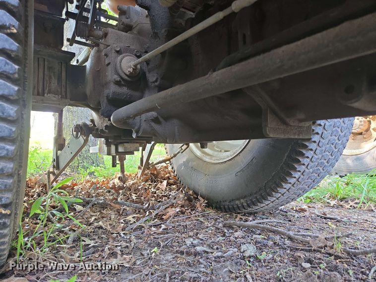 image for item EN3655 1994 Massey Ferguson 1260 MFWD tractor