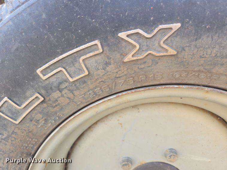 image for item EN3655 1994 Massey Ferguson 1260 MFWD tractor